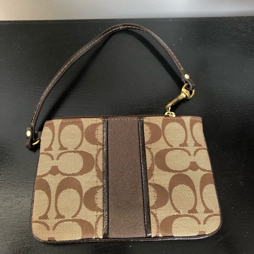 Coach wristlet Like NEW